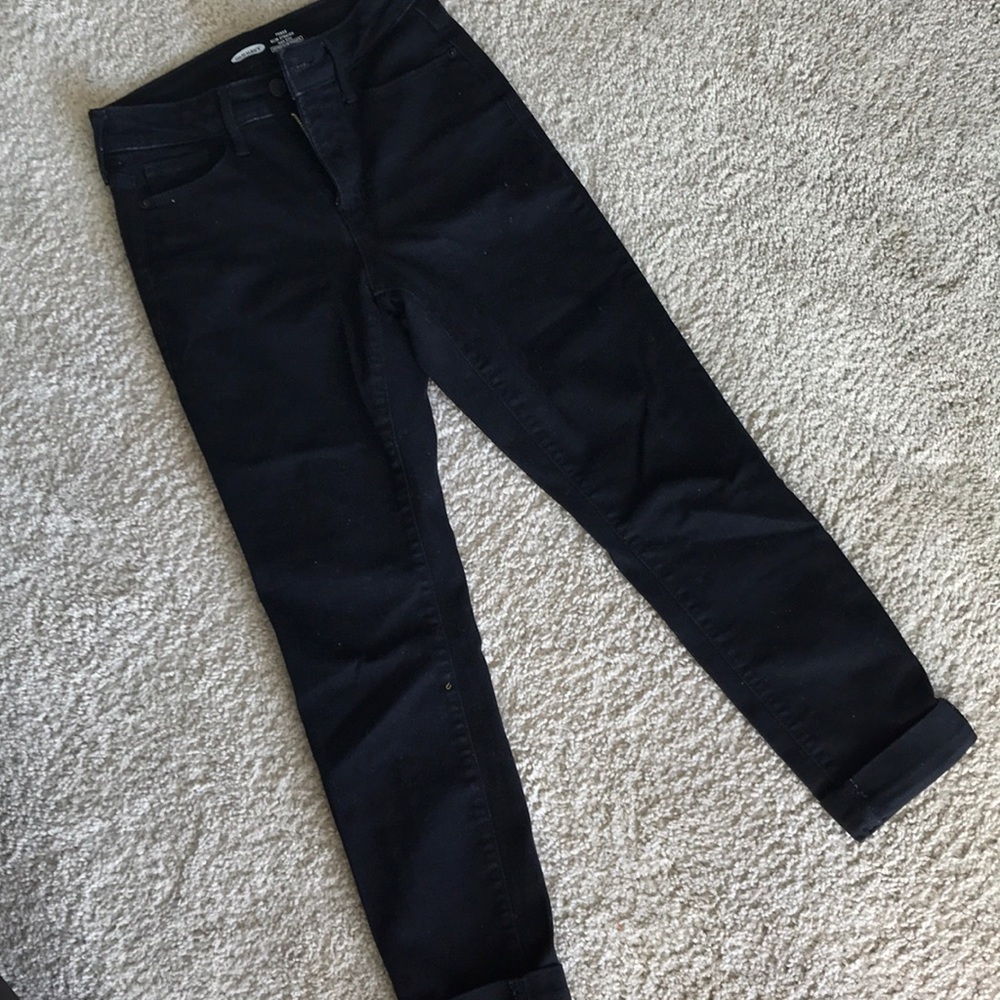 Black slim straight jeans